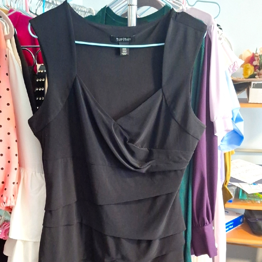 White House Black Market Black Sweetheart Neckline Bandage Top - Picture 1 of 2